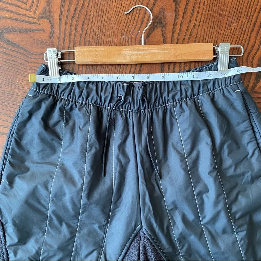 Nike Women’s Pinstripe Black Thermal Joggers – Size Small very warm and soft - Picture 10 of 15